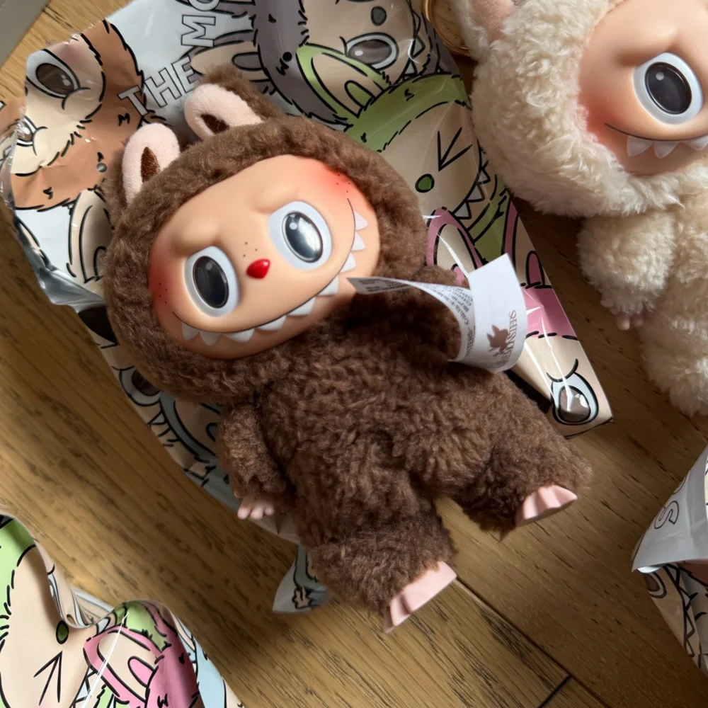 LABUBU - Picture 3 of 4